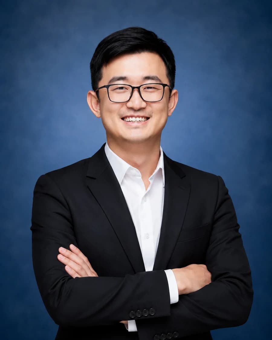Portrait of Luo Kai